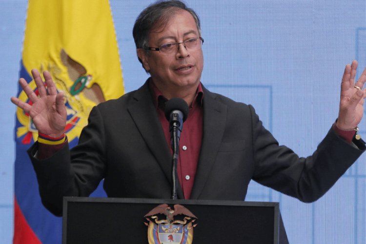 Sorpresa En Colombia Presidente Petro Anuncia Que Asumir El Control