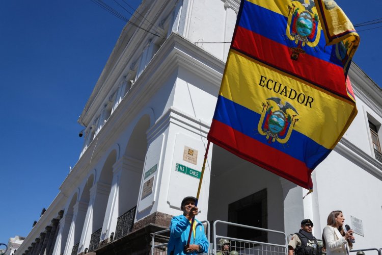 Los bonos de Ecuador caen tras la ola de violencia y declaratoria de